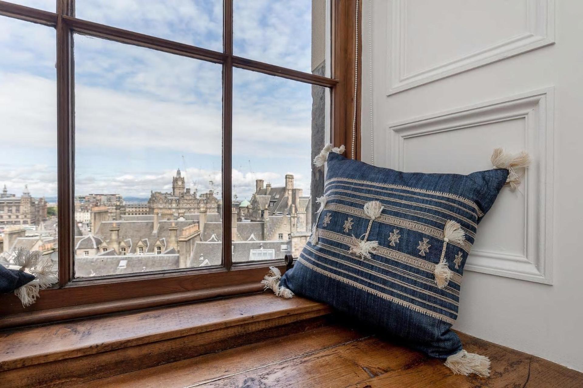 Apartament Stunning Panoramic Views: Heart Of The Royal Mile Edynburg Zewnętrze zdjęcie