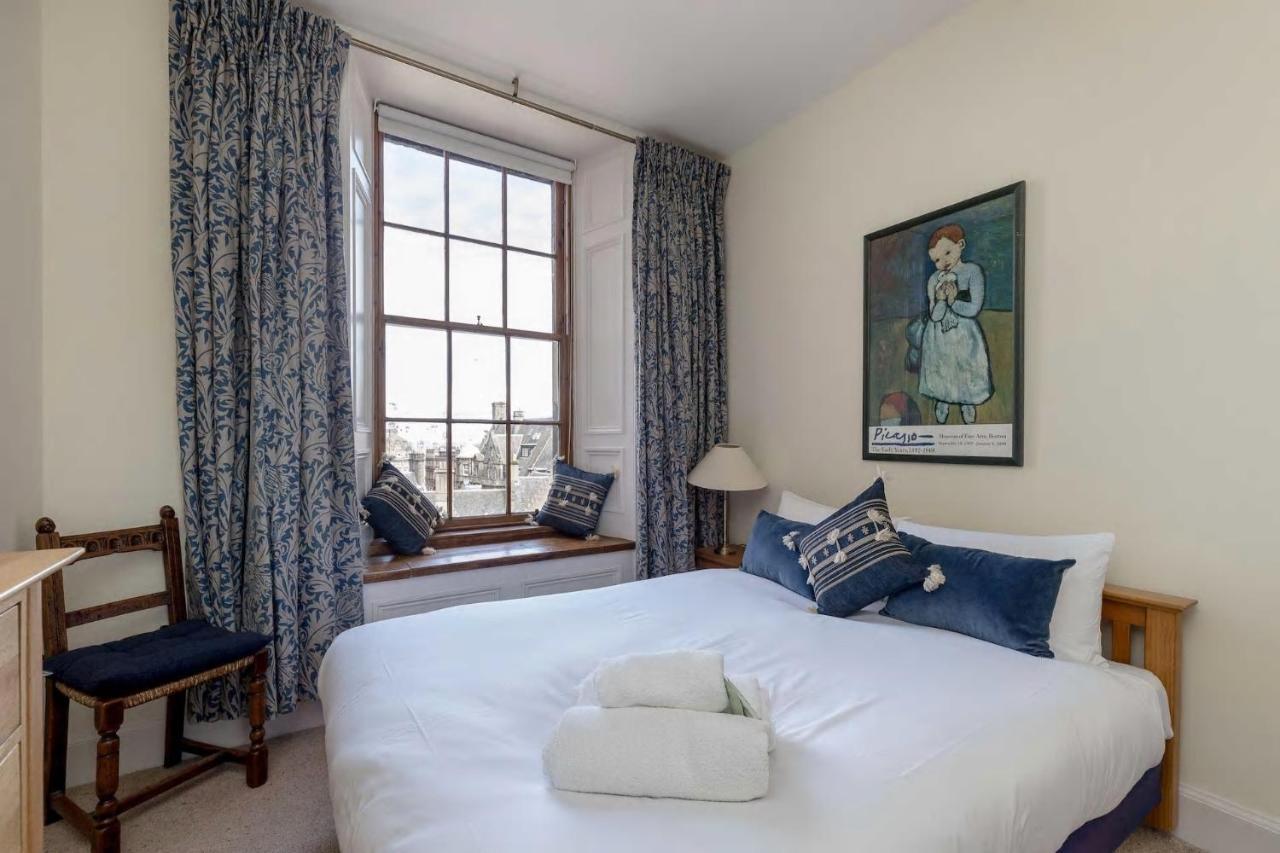 Apartament Stunning Panoramic Views: Heart Of The Royal Mile Edynburg Zewnętrze zdjęcie