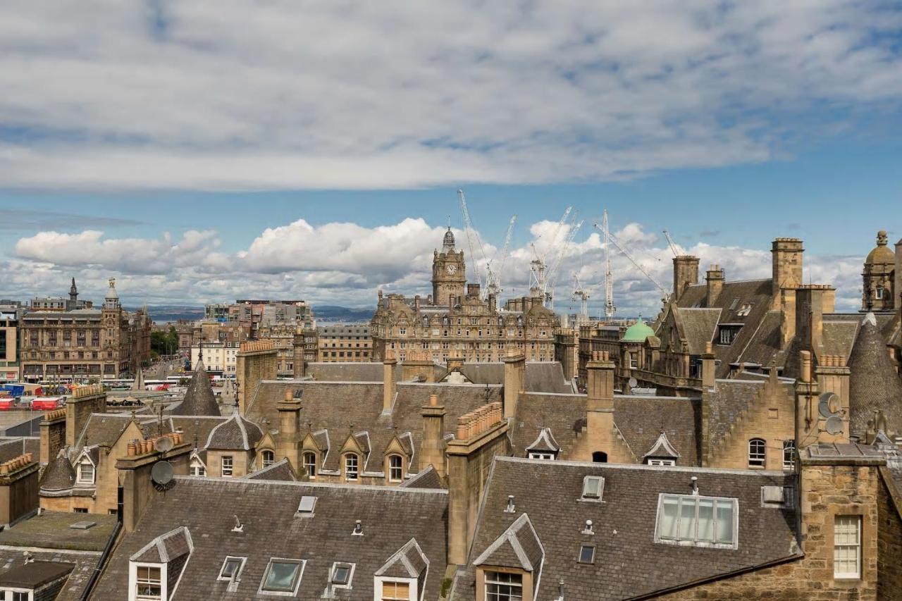 Apartament Stunning Panoramic Views: Heart Of The Royal Mile Edynburg Zewnętrze zdjęcie